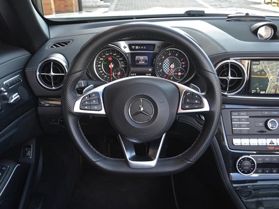 MERCEDES-BENZ SL - 9