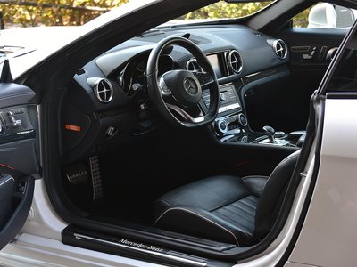 MERCEDES-BENZ SL - 8