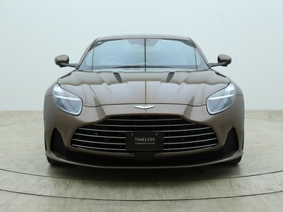 ASTON MARTIN DB12 - 2