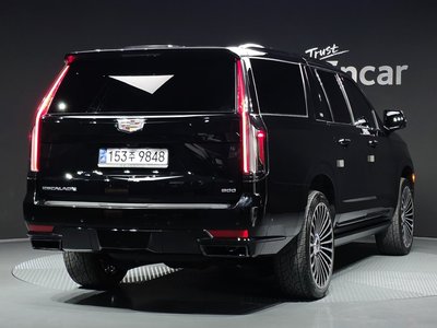 CADILLAC ESCALADE - 4