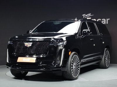 CADILLAC ESCALADE - 1