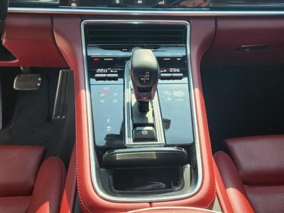 2020 Porsche PANAMERA thumbnail 18