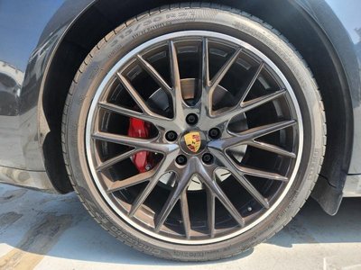 2020 Porsche PANAMERA thumbnail 16