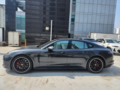 صورة 8 لـ 2020 Porsche PANAMERA