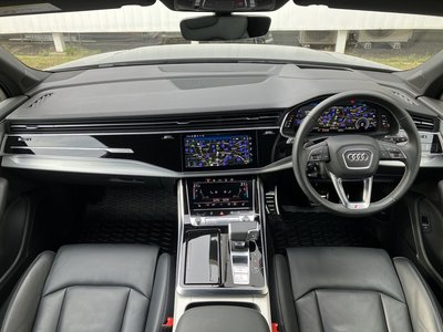 AUDI Q7 - 9