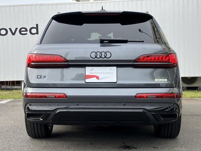AUDI Q7 - 8