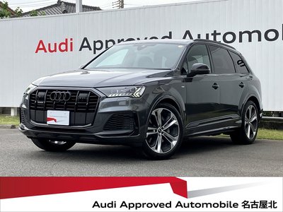 AUDI Q7 - 1