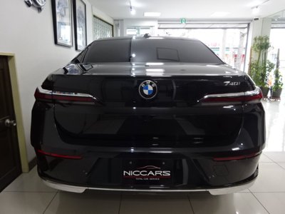 BMW 7 SERIES - 10