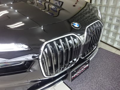 BMW 7 SERIES - 2