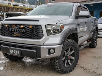 TOYOTA TUNDRA