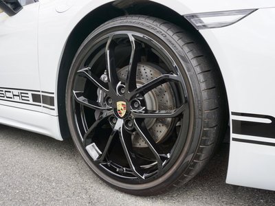 2024 Porsche 718 thumbnail 17