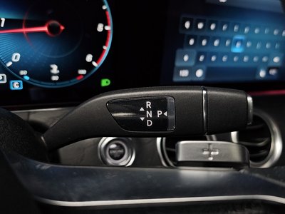 MERCEDES-BENZ E-CLASS - 9