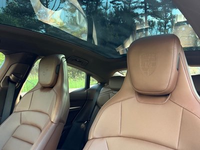 صورة 8 لـ 2025 Porsche TAYCAN