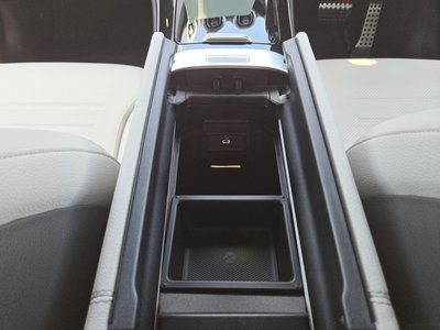 2025 Mercedes-BENZ GLC — миниатюра 33