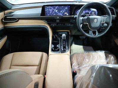 TOYOTA CROWN SPORT - 7