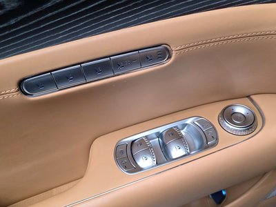 2022 Genesis G90 (RS4) thumbnail 14