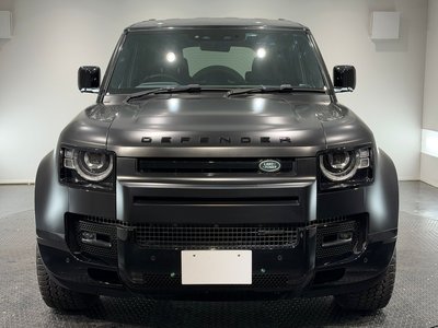 LAND ROVER DEFENDER - 4
