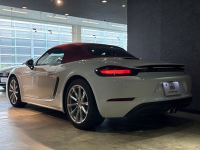 صورة 10 لـ 2018 Porsche 718