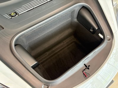 2018 Porsche 718 thumbnail 52