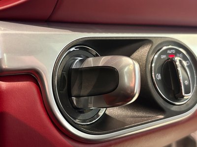 2018 Porsche 718 thumbnail 42