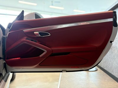 2018 Porsche 718 thumbnail 49