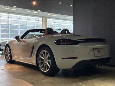 صورة 9 لـ 2018 Porsche 718