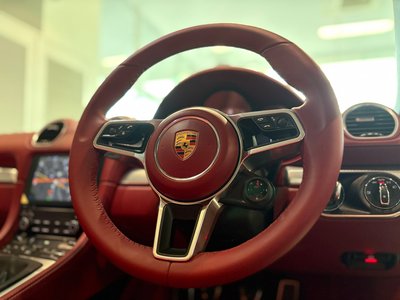 2018 Porsche 718 thumbnail 20