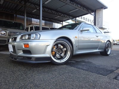 NISSAN SKYLINE GT-R