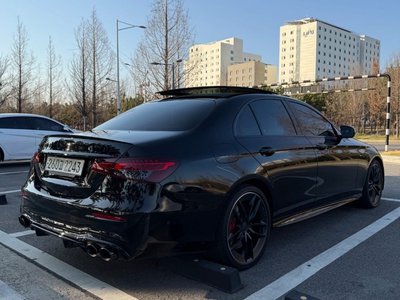 MERCEDES-BENZ E-CLASS - 4