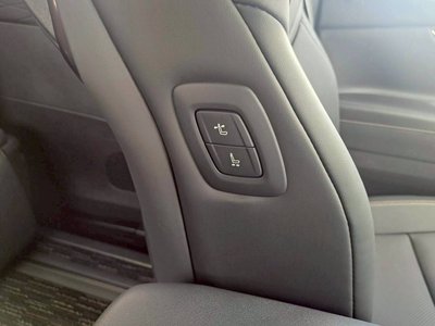 صورة مصغرة 68 لـ 2025 Toyota ALPHARD