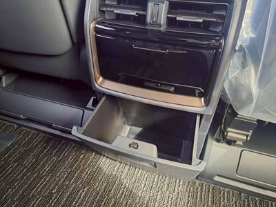 صورة مصغرة 47 لـ 2025 Toyota ALPHARD