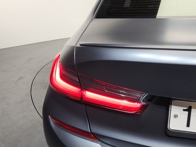 BMW 3 SERIES - 10