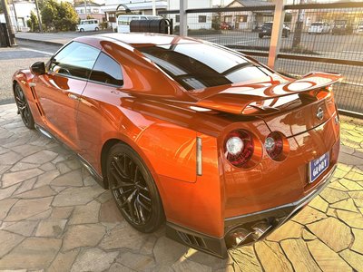 NISSAN GT-R - 9
