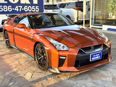 NISSAN GT-R - 8