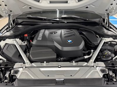 2026 BMW 4 SERIES photo 7