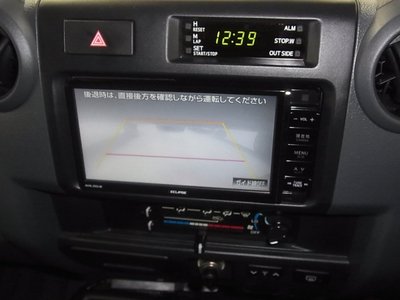 TOYOTA LAND CRUISER 70 - 2