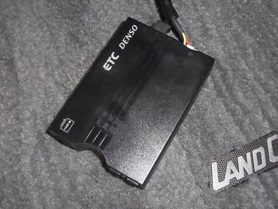 TOYOTA LAND CRUISER 70 - 3