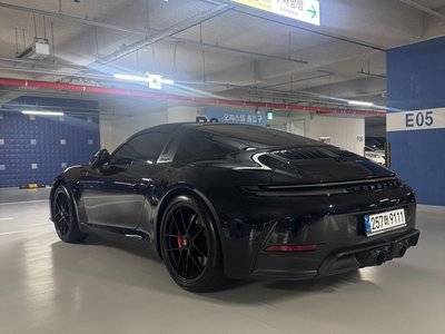 PORSCHE 911 - 6