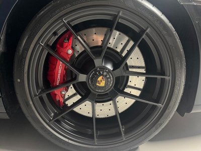 PORSCHE 911 - 9
