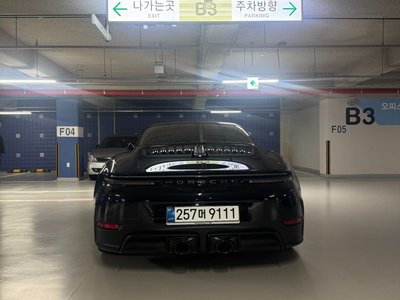 PORSCHE 911 - 7