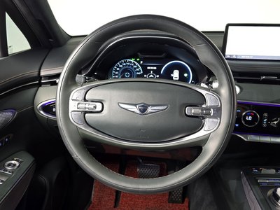 2021 Genesis GV70 thumbnail 13