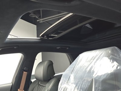 2021 Genesis GV70 thumbnail 16