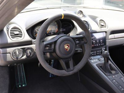 2024 Porsche 718 thumbnail 12