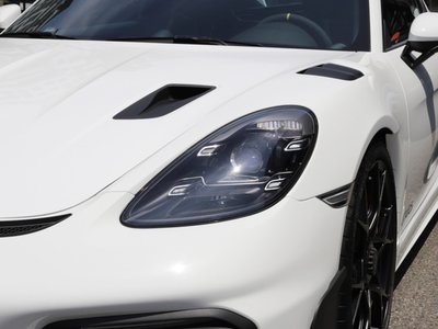 صورة 3 لـ 2024 Porsche 718
