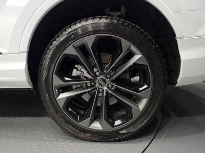 AUDI Q7 - 8