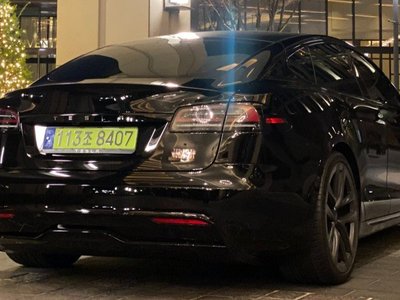 2024 Tesla MODEL S photo 6