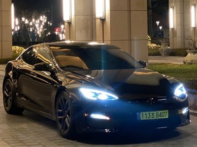 2024 Tesla MODEL S photo 1