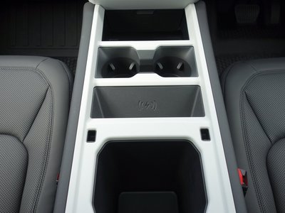 2025 LAND Rover DEFENDER 缩略图 53
