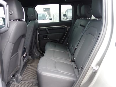 2025 LAND Rover DEFENDER 缩略图 32