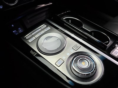 GENESIS G80 (RG3) - 9
